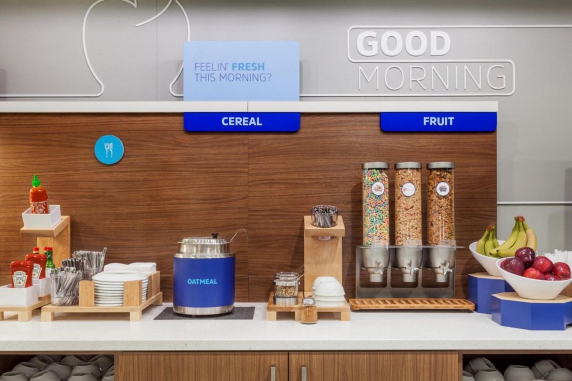 Holiday Inn Express & Suites Austin Airport East By Ihg Luaran gambar
