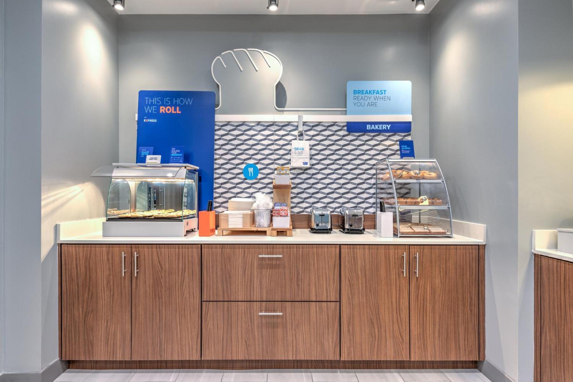 Holiday Inn Express & Suites Austin Airport East By Ihg Luaran gambar