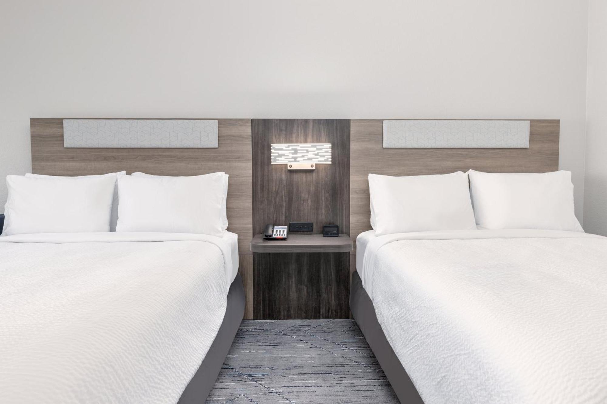 Holiday Inn Express & Suites Austin Airport East By Ihg Luaran gambar