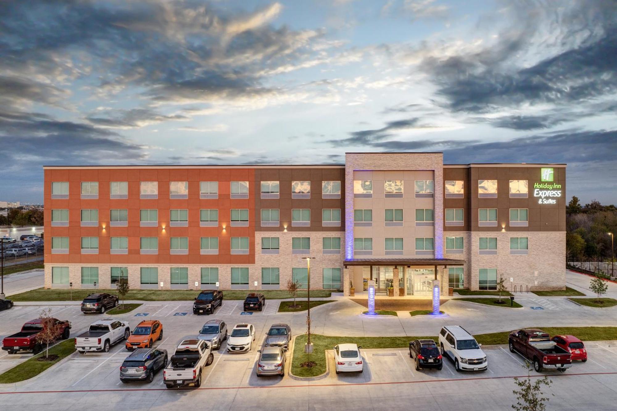 Holiday Inn Express & Suites Austin Airport East By Ihg Luaran gambar